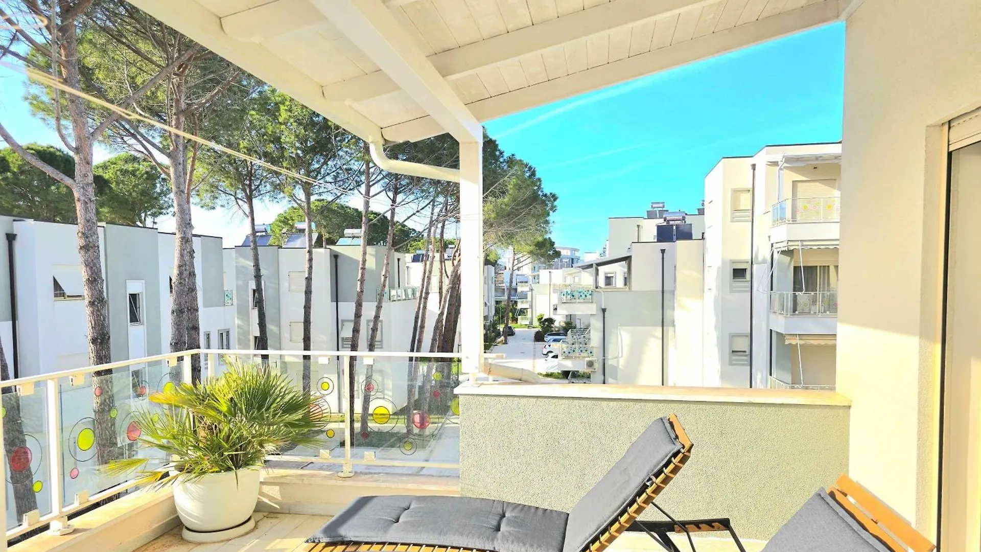 Perla Penthouse - Happy Rentals Plazhi San Pietro 0*,  Albania